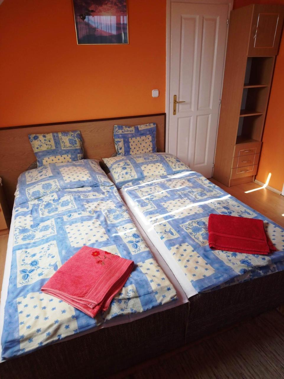 Erika Vendeghaz Hotel Bük Екстериор снимка