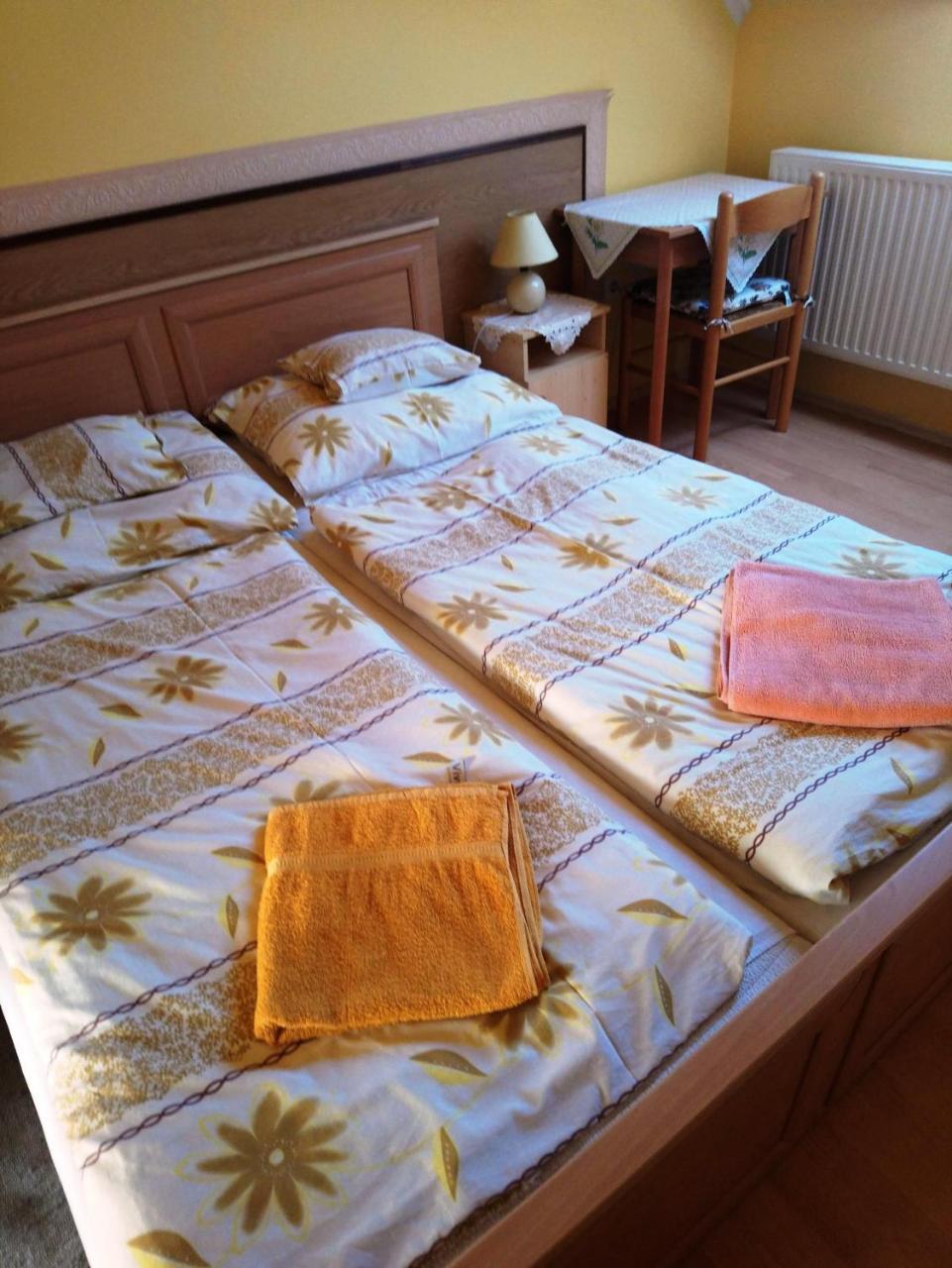 Erika Vendeghaz Hotel Bük Екстериор снимка